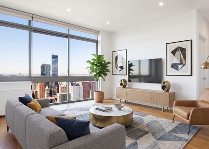 808 Columbus Avenue #PH2H - Photo 1