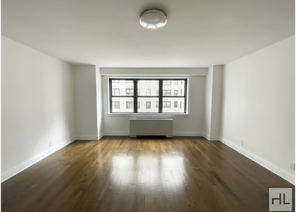 E 89 St - Photo 1
