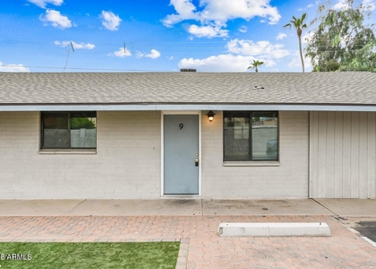 1744 W Glendale Avenue - Photo 1