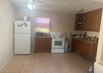 1807 Douglas Street S - Photo 1