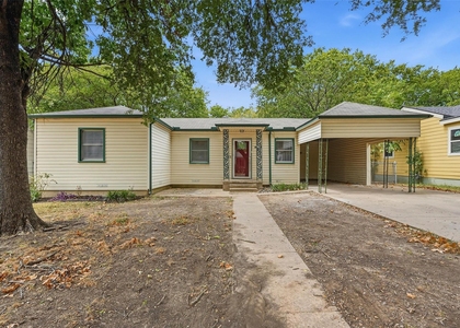 920 S Lee Avenue - Photo 1