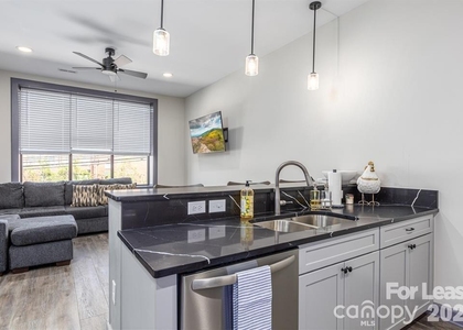 138 S Main Street - Photo 1