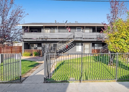 38423 10th Place E - Photo 1