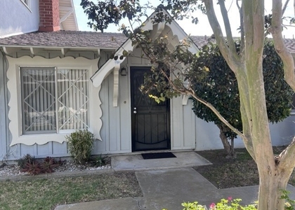 668 Center #b - Photo 1