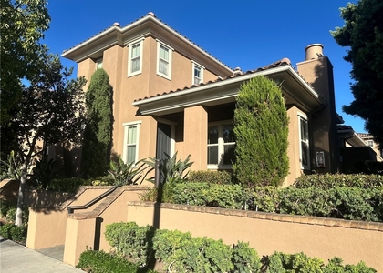 80 Mapleton - Photo 1