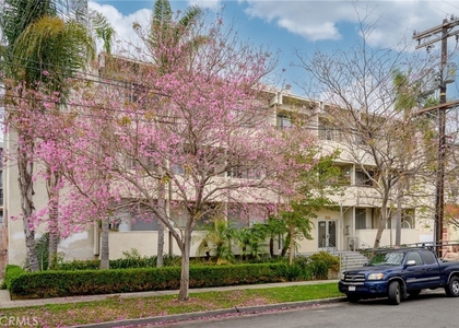 1422 N Curson Avenue - Photo 1
