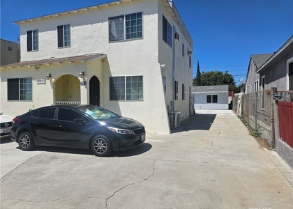 1307 S Woods - Photo 1
