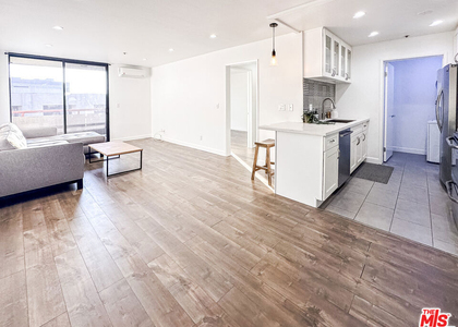 222 S Central Avenue - Photo 1
