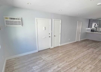 5341 Vantage Avenue - Photo 1