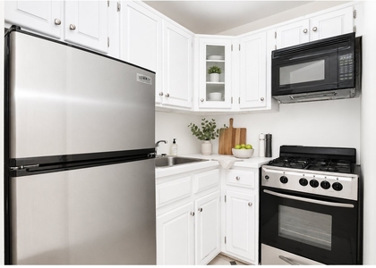 112 W 73rd Street - Photo 1