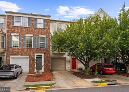 1122 Cypress Tree Place - Photo 1