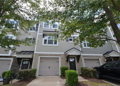 208 Irving Way - Photo 1