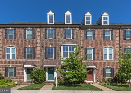 3550 Sprigg Street S - Photo 1