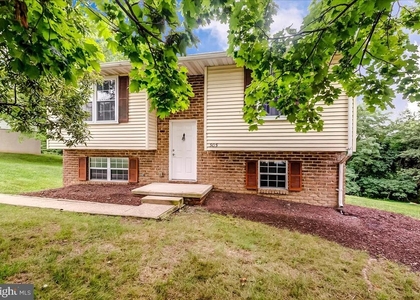 305 Luther Drive - Photo 1