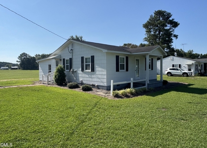1410 Jonesboro Road - Photo 1