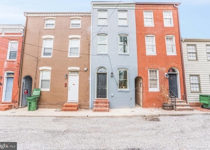 522 S Bethel Street - Photo 1