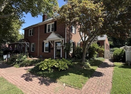31 E 6th Street - Photo 1