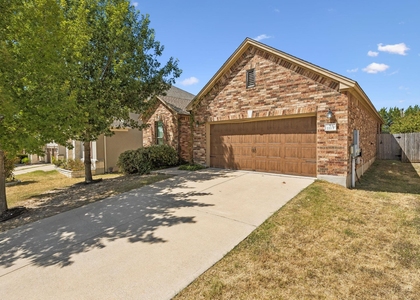 1113 Yellow Iris Rd - Photo 1