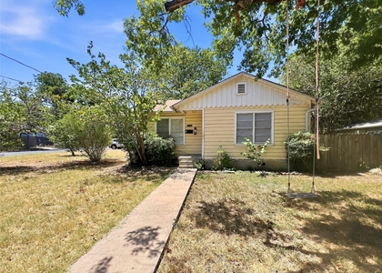 5400 Harmon Ave - Photo 1