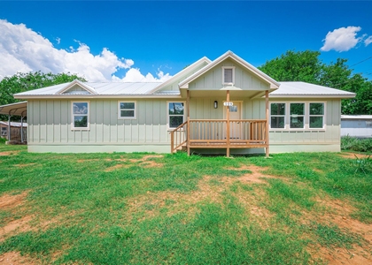 109 Elizabeth Dr - Photo 1