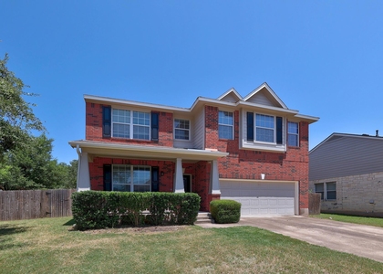 1305 Horseshoe Ranch Dr - Photo 1