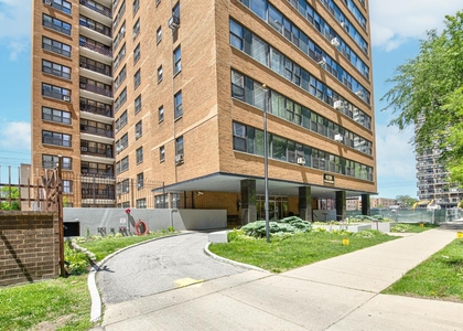 6118 N Sheridan Road - Photo 1