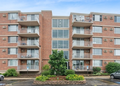 2200 S Stewart Avenue - Photo 1