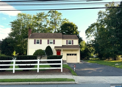 225 Hillside - Photo 1
