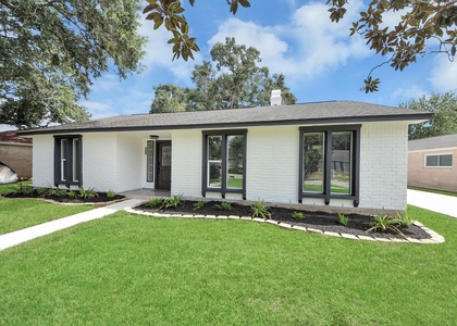 16114 Forest Bend Avenue - Photo 1