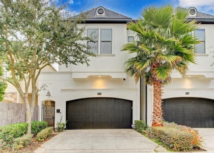 5506 Darling Street - Photo 1