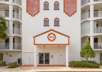 800 Del Rio Way - Photo 1