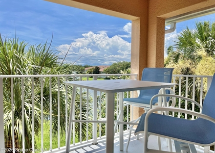 221 Sw Palm Drive - Photo 1