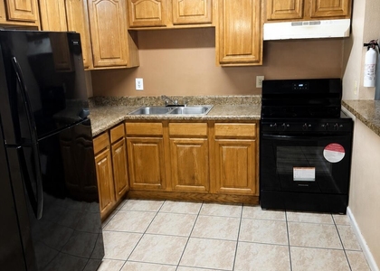 800 N Fiske Boulevard - Photo 1