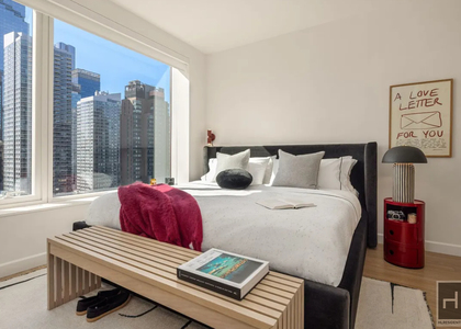 10th Avenue - Photo 1
