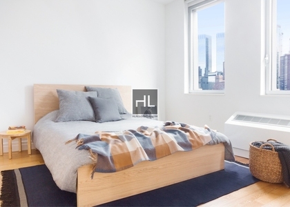 West 54th Street - Photo 1