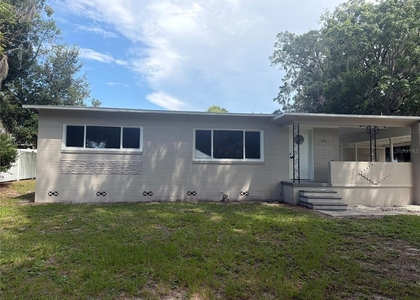511 N Kentucky Avenue - Photo 1
