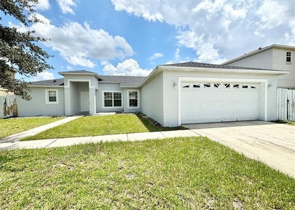 362 Aylesbury Court - Photo 1