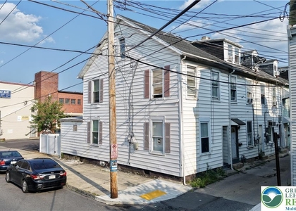 547 Silk Street - Photo 1