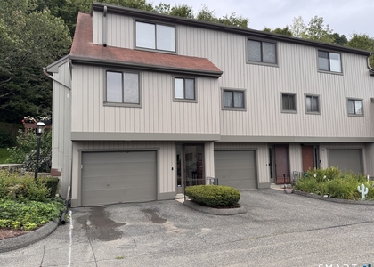 172 Beacon Hill Common - Photo 1