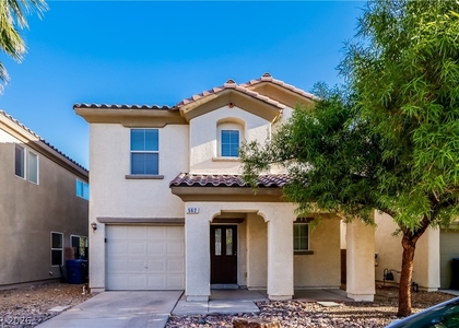 562 Swiss Cottage Avenue - Photo 1
