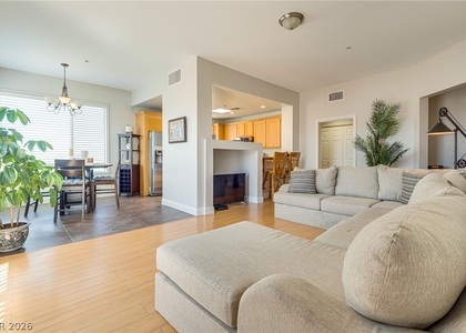 15 E Agate Avenue - Photo 1