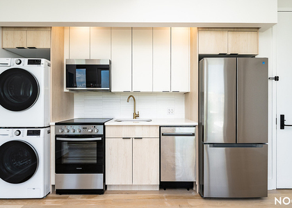 193 graham ave - Photo 1