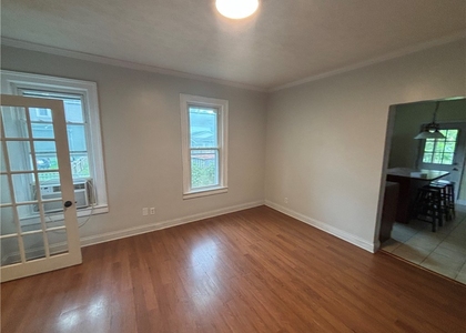 507 Welles Street - Photo 1