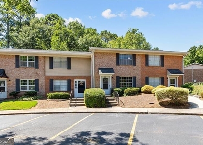 392 Northdale Court - Photo 1