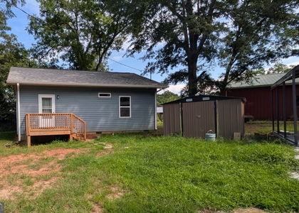 119 College Street - Photo 1