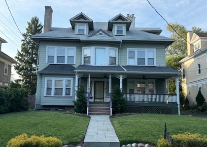 1145 Evergreen Ave - Photo 1