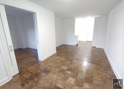 E 16 St - Photo 1