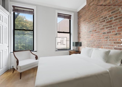 Mott Street - Photo 1