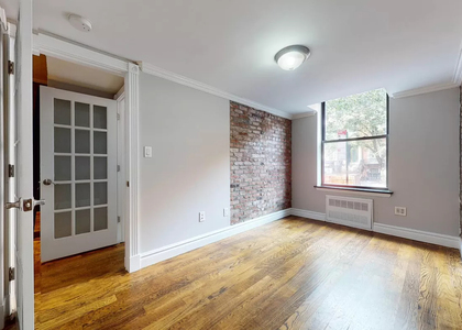West 14 Street - Photo 1