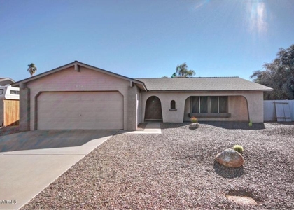1829 W Onza Avenue - Photo 1